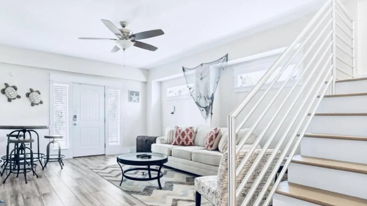 Holiday home Freshly Squeezed - Heated Pool! West End! Beachfront!!! Panama City Beach